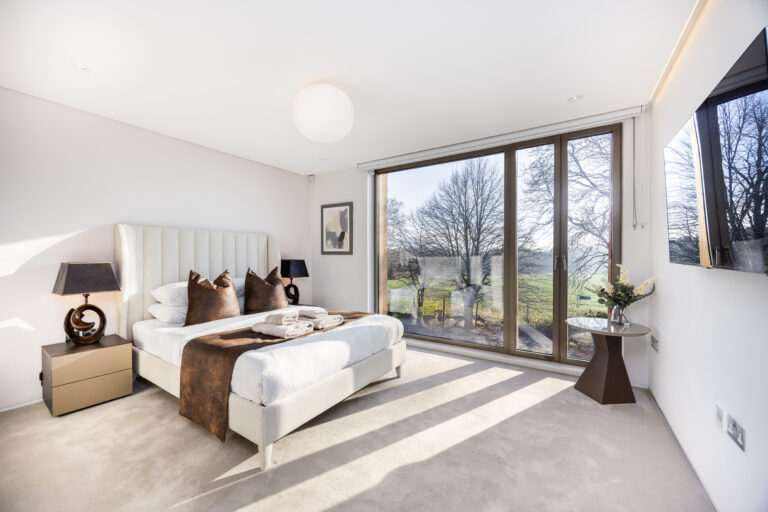 151 1 Bedroom 5 Radlett Eco Mansion Staycation Home London