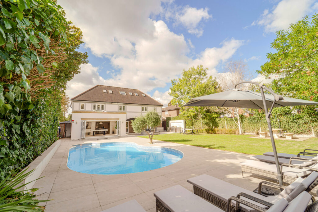 9 Exterior Garden Emerson Park Villa scaled.jpg