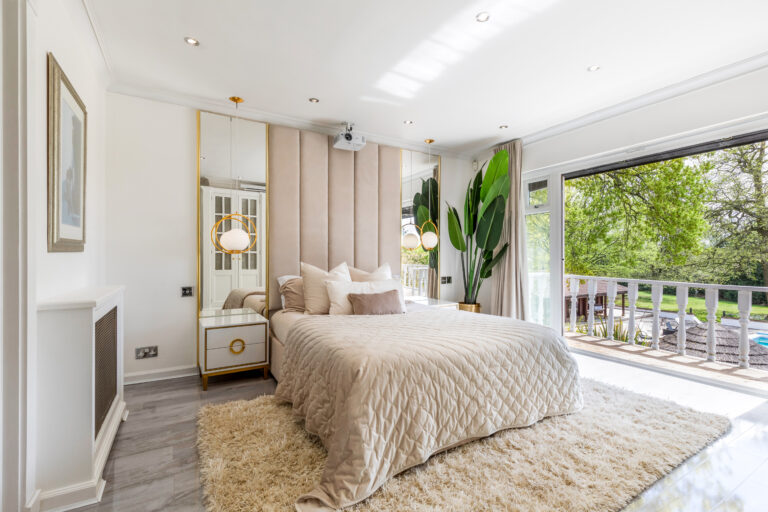 TVM 0 4 The Villa Mansion Film Location Hire Short Stay North London